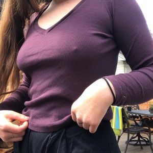 V neck ribbed brandy top